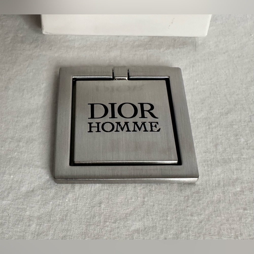 Dior Homme Silver Compact - Picture 2 of 9